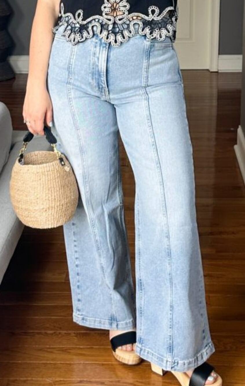 Gap Stride High Rise Light Wash Denim Wide Leg Jeans Light Indigo Blue 27 / 4 P